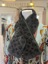 LOUIS VUITTON Monogram Reverse Fur Scarf