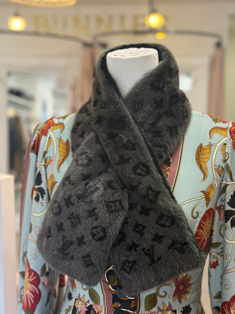 LOUIS VUITTON Monogram Reverse Fur Scarf