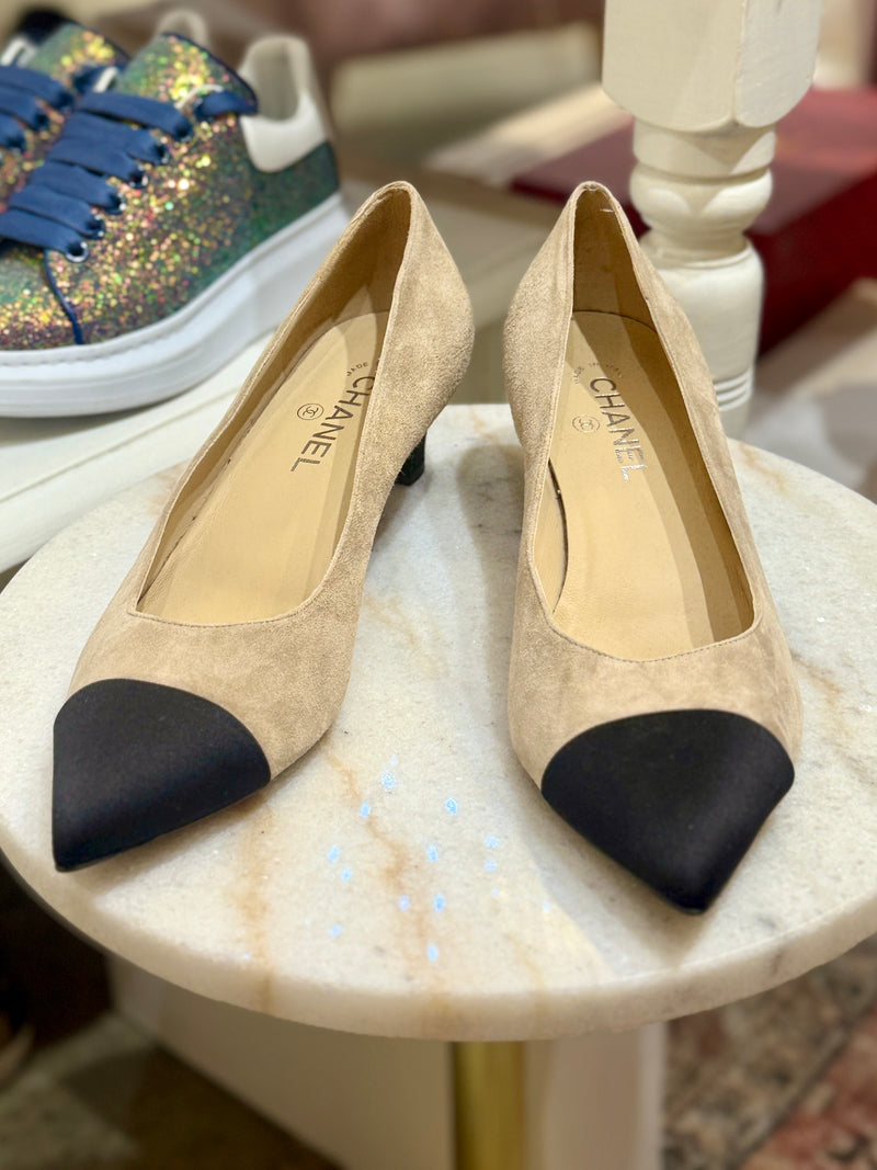 CHANEL Gabrielle Coco Suede Pumps - Nude/Black EU42