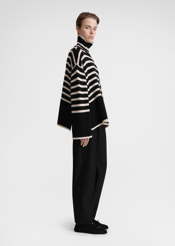 TOTEME Signature Stripe Turtleneck - Black SzXS