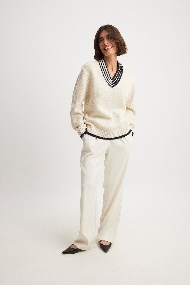 NA-KD Oversize V-Neck Sweater -Offwhite